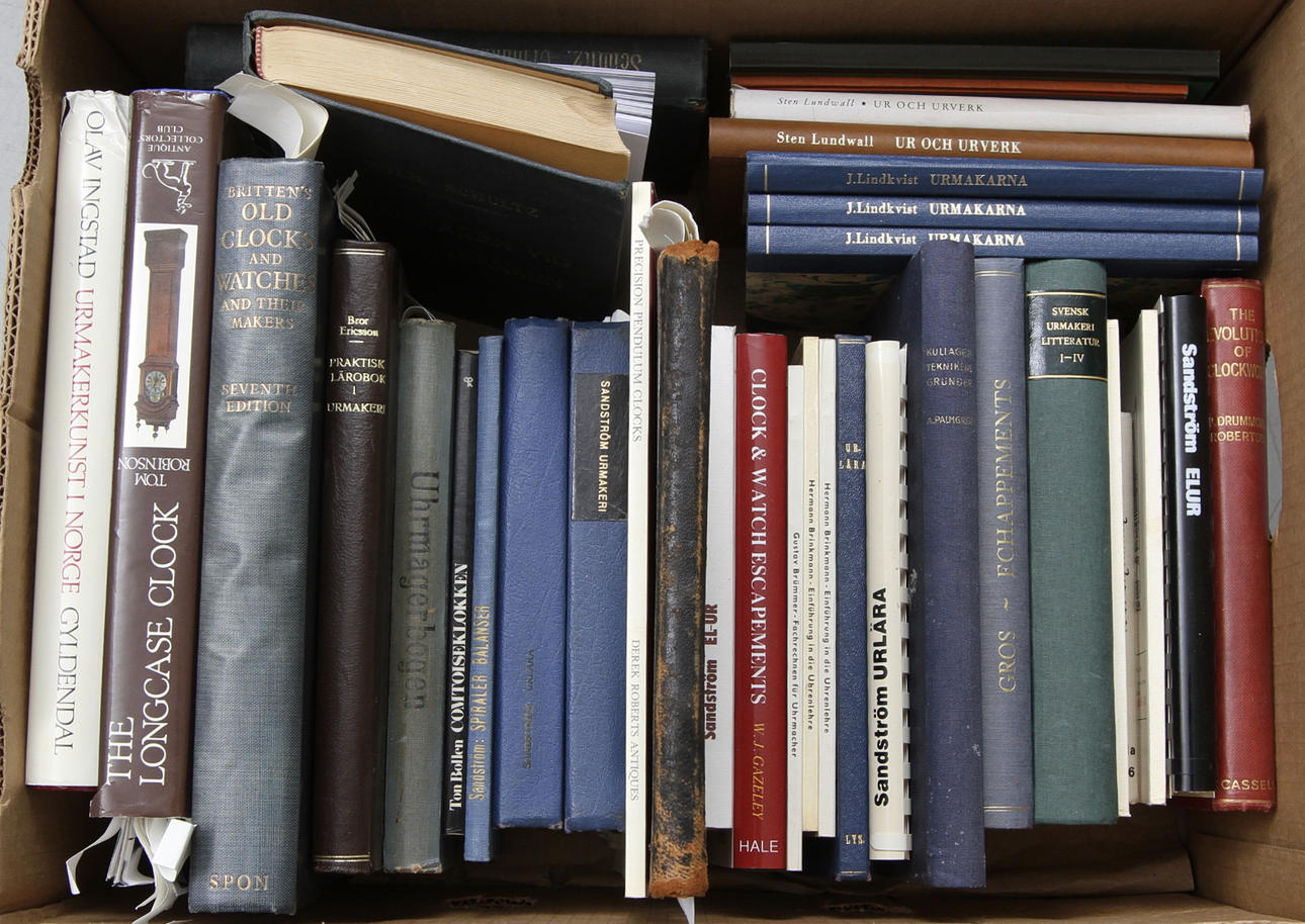 BÖCKER, 34 st, klockliteratur.