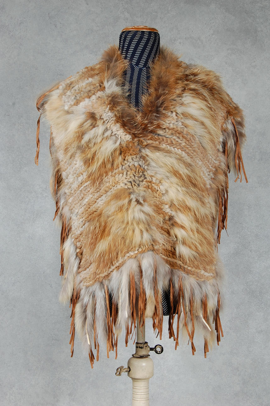 PONCHO, päls. Alexandra Exclusive.