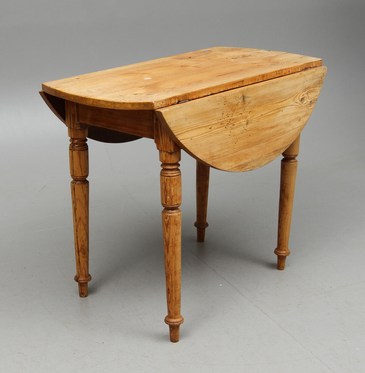 KLAFFBORD, 1800-tal.