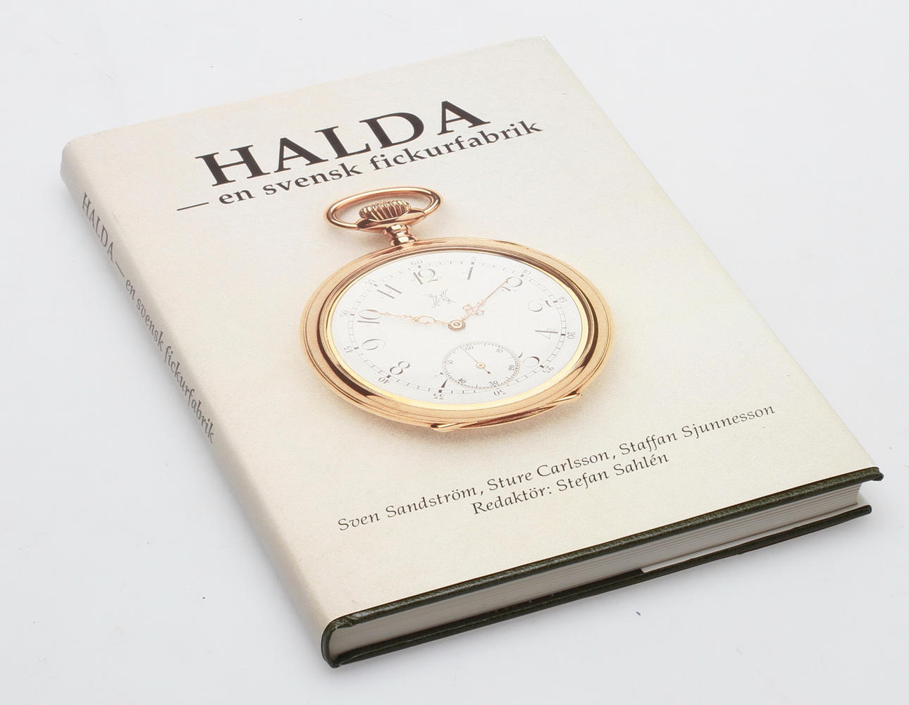 BOK, "Halda en svensk fickurfabrik" nr 32 av 1000 exemplar.