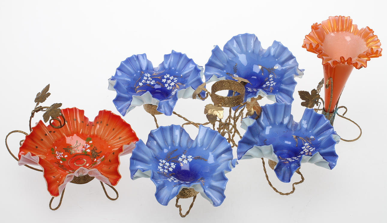 PARTI GLAS PÅ METALLSTÄLL, 1900-tal.