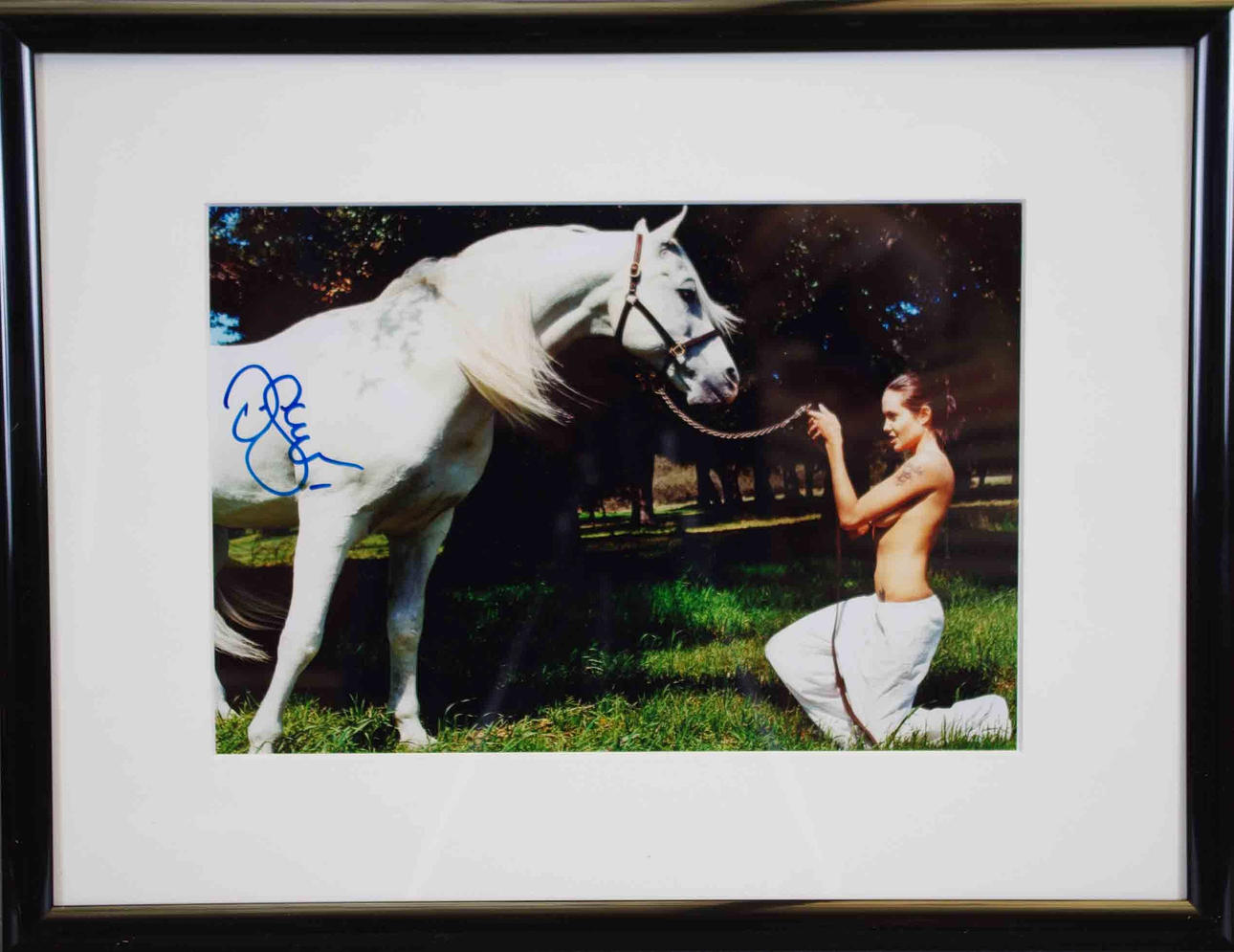 DAVID LACHAPELLE. Angelina Jolie med häst, signerat fotografi.