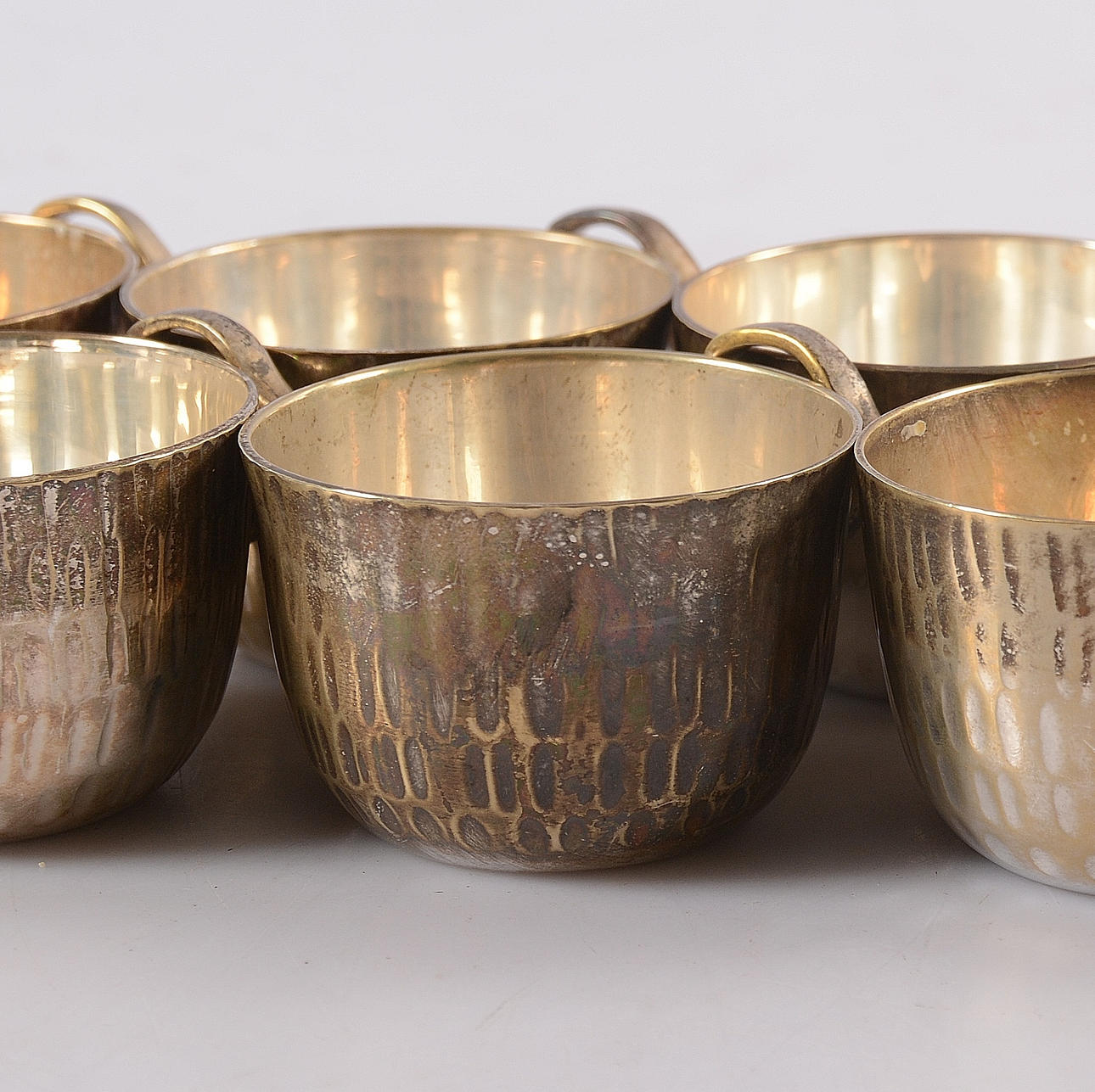 PUNCH MUGS, 8 piezas, alpaca, década de 1900.