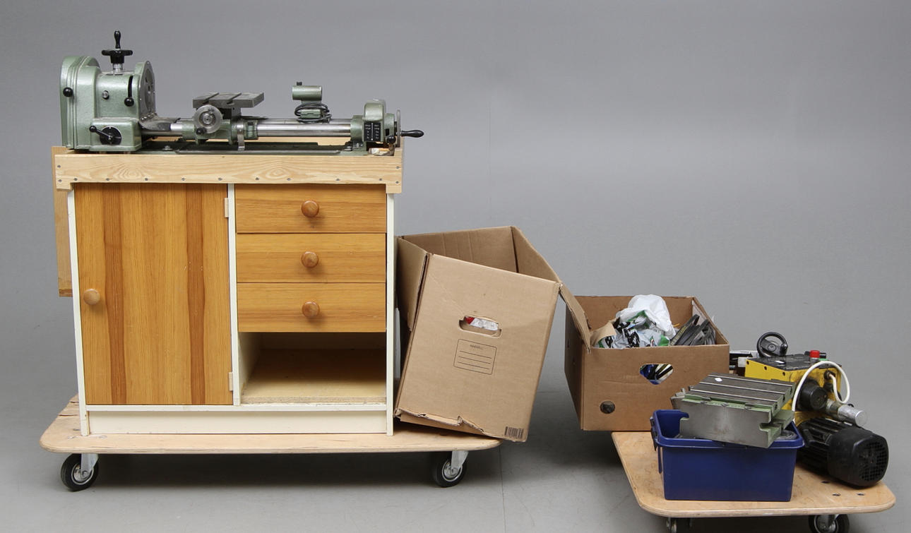 SVARV, samt tillbehör, "Pilot" AB R. Almkvist, Eskilstuna.