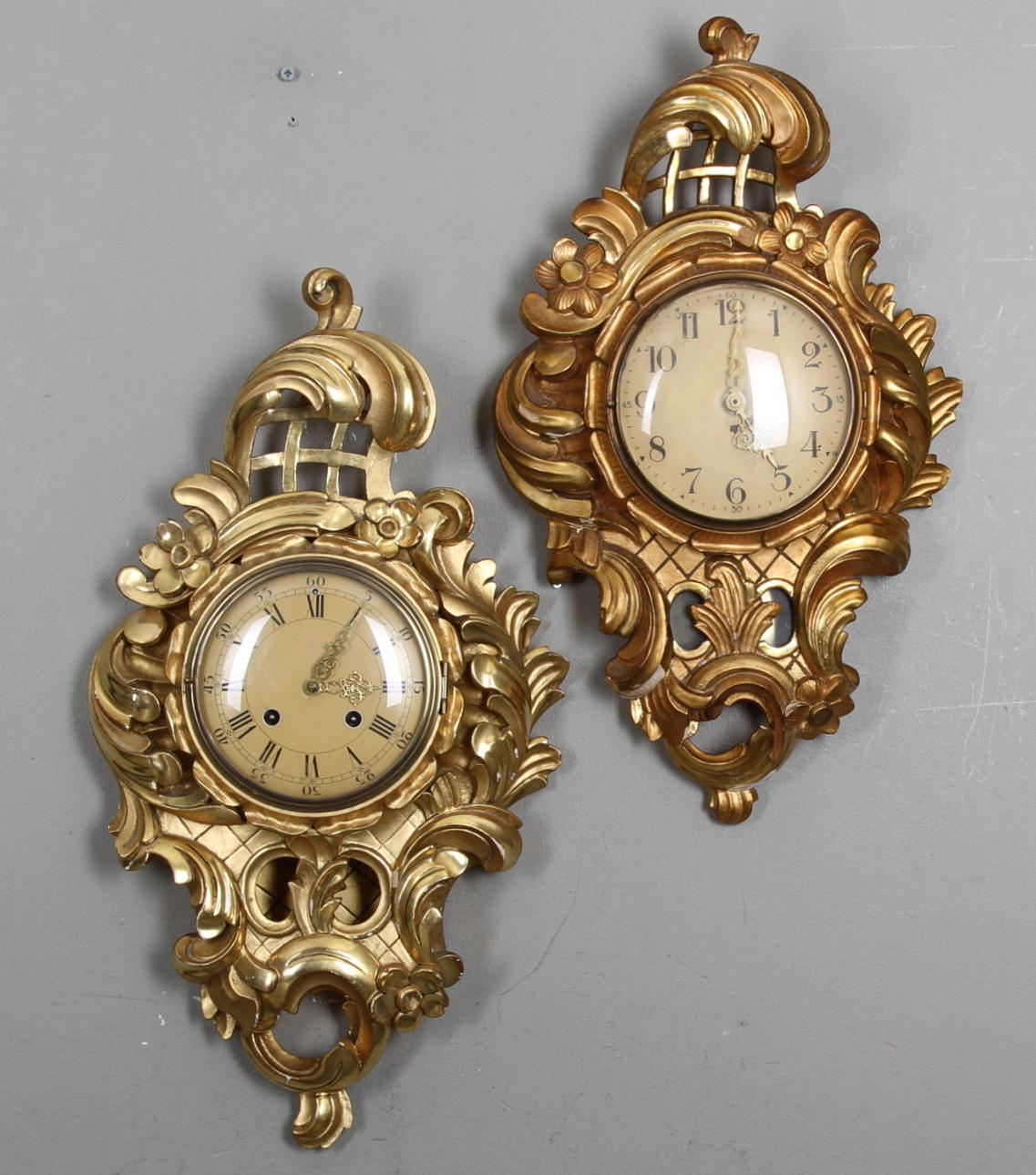 VÄGGUR, 2 st, 1900-tal.
