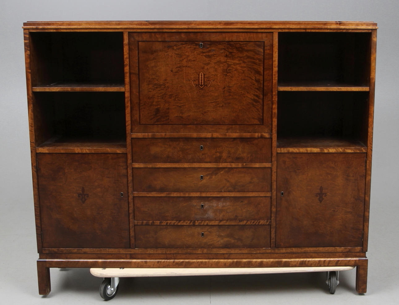 SKÅP/HYLLA, 1920-30-tal.