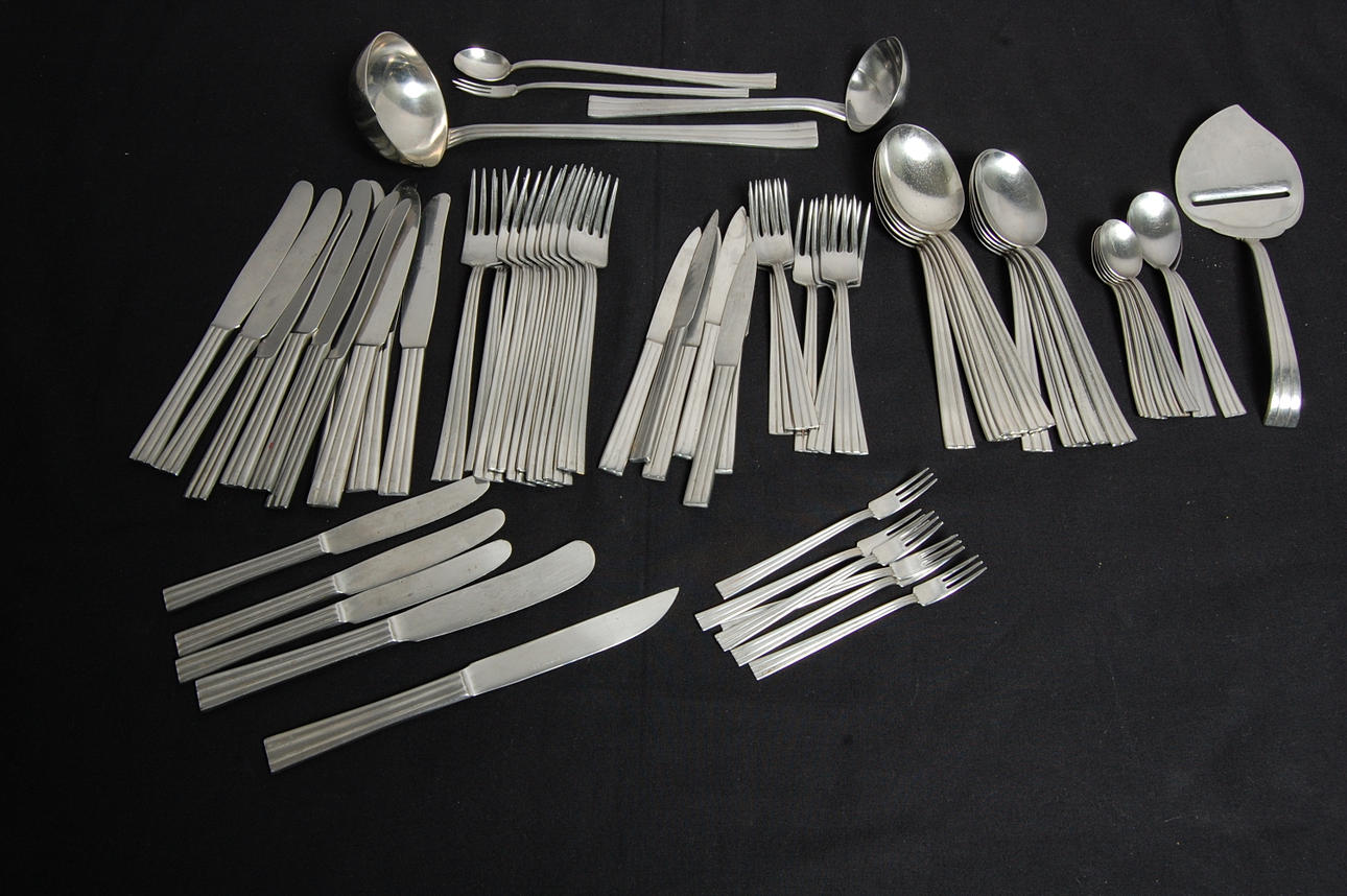 BESTICK, 66 delar " Thebe " Folke Arström, GENSE.