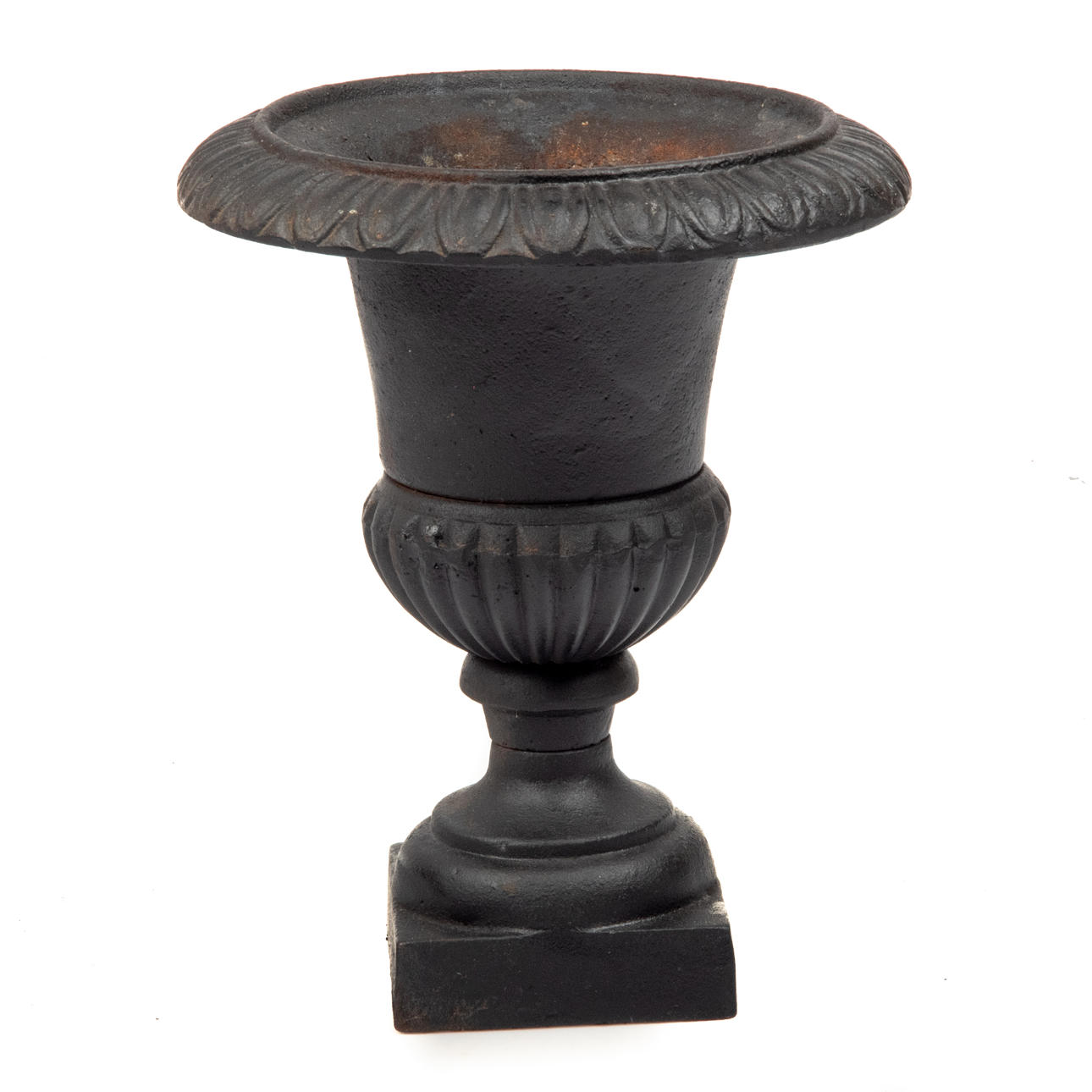 MINIATYYRIT, mustaksi maalattua valurautaa.