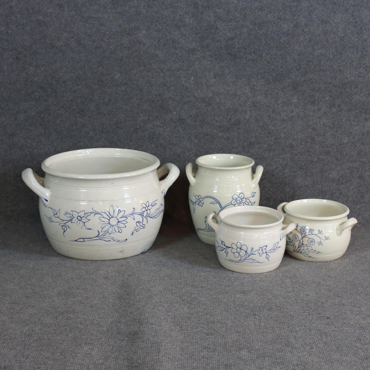 KRUKOR, 4 st, keramik, bl.a. Rörstrand o Gustavsberg.