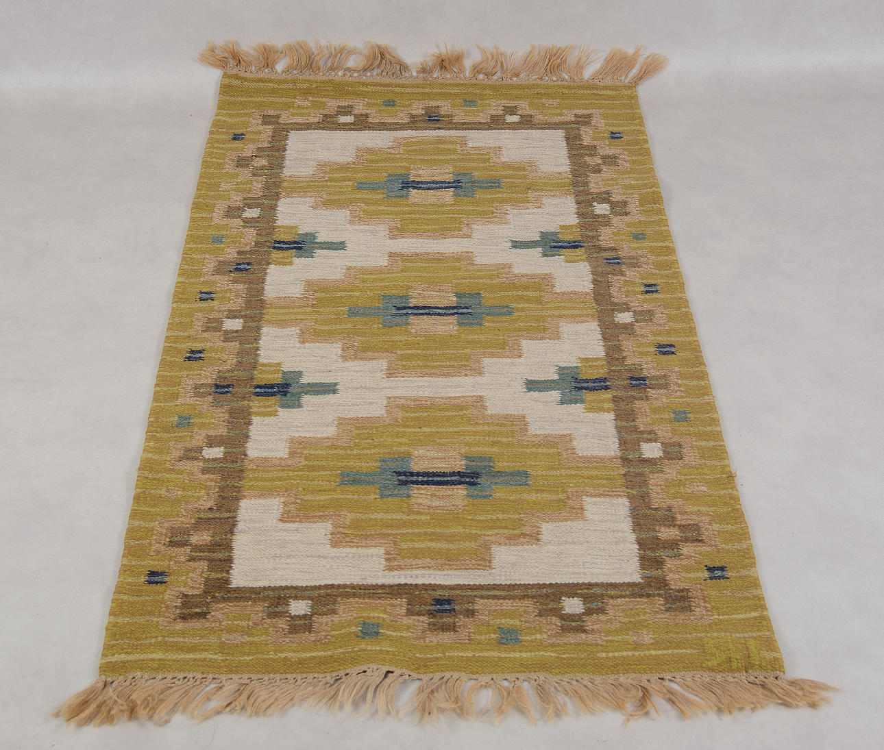 RÖLLAKANMATTA, Ida Rydelius.