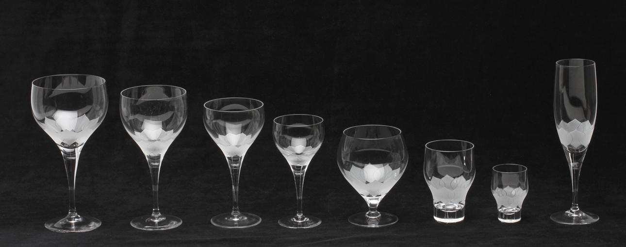 GLASSERVIS, 63 delar, "Lotus" Rosenthal, studio-linie.