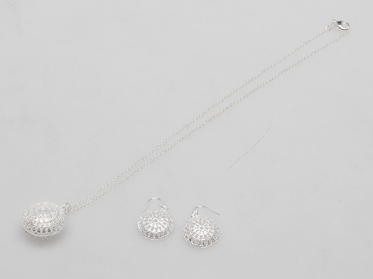 HALSBAND samt ÖRHÄNGEN, 3 delar, silver, 2000-tal.