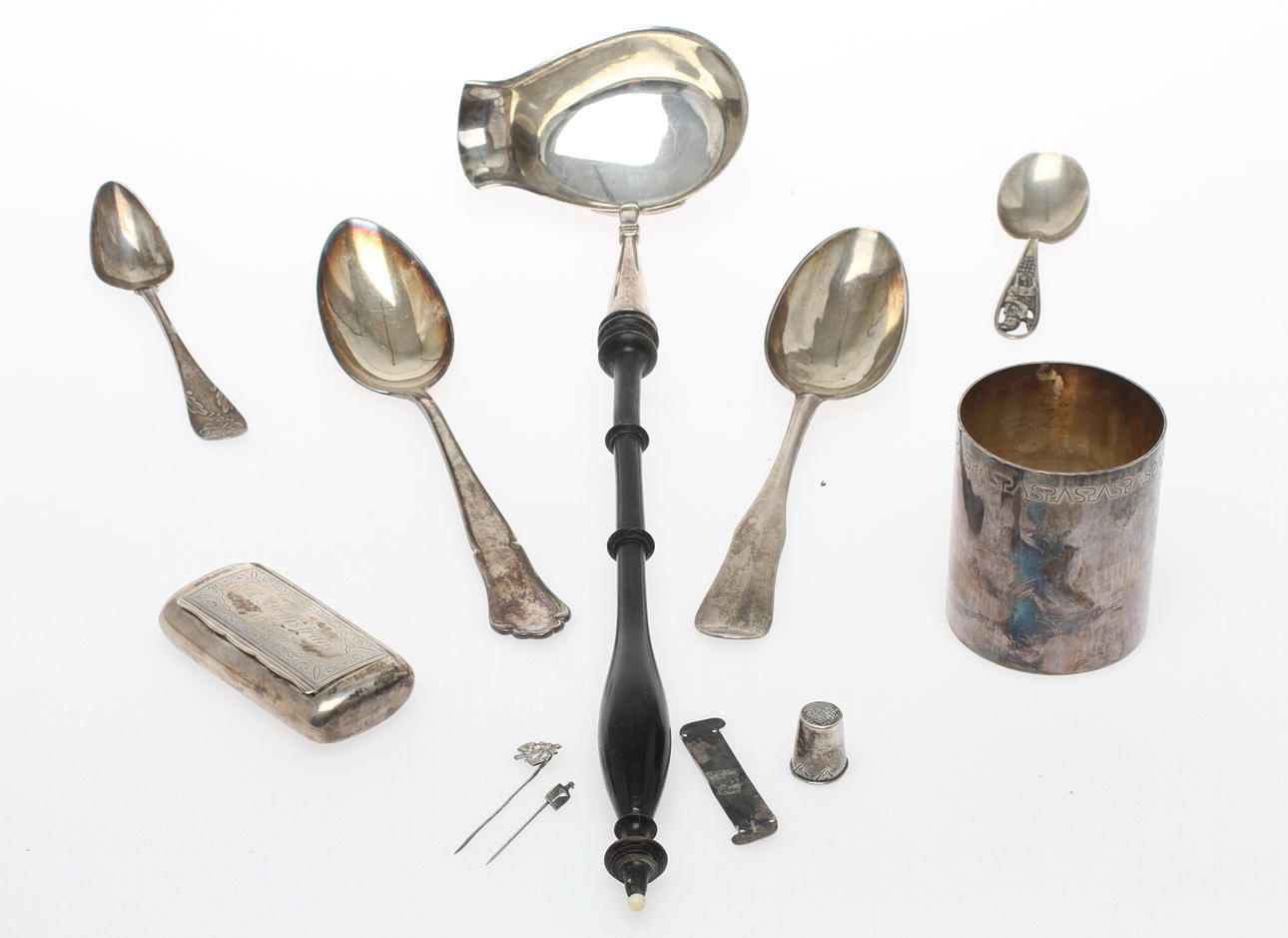 PARTI SILVER, 11 delar, 1700-1900tal. tot vikt exkl soppslev ca 327 gram.