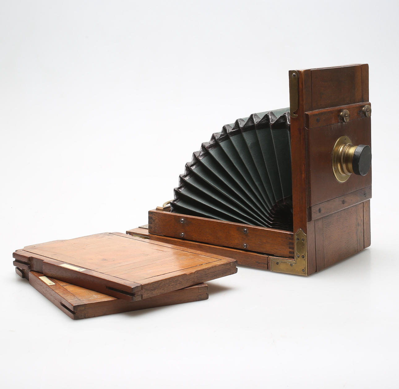 CÁMARA DE CAJA, hacia 1900.