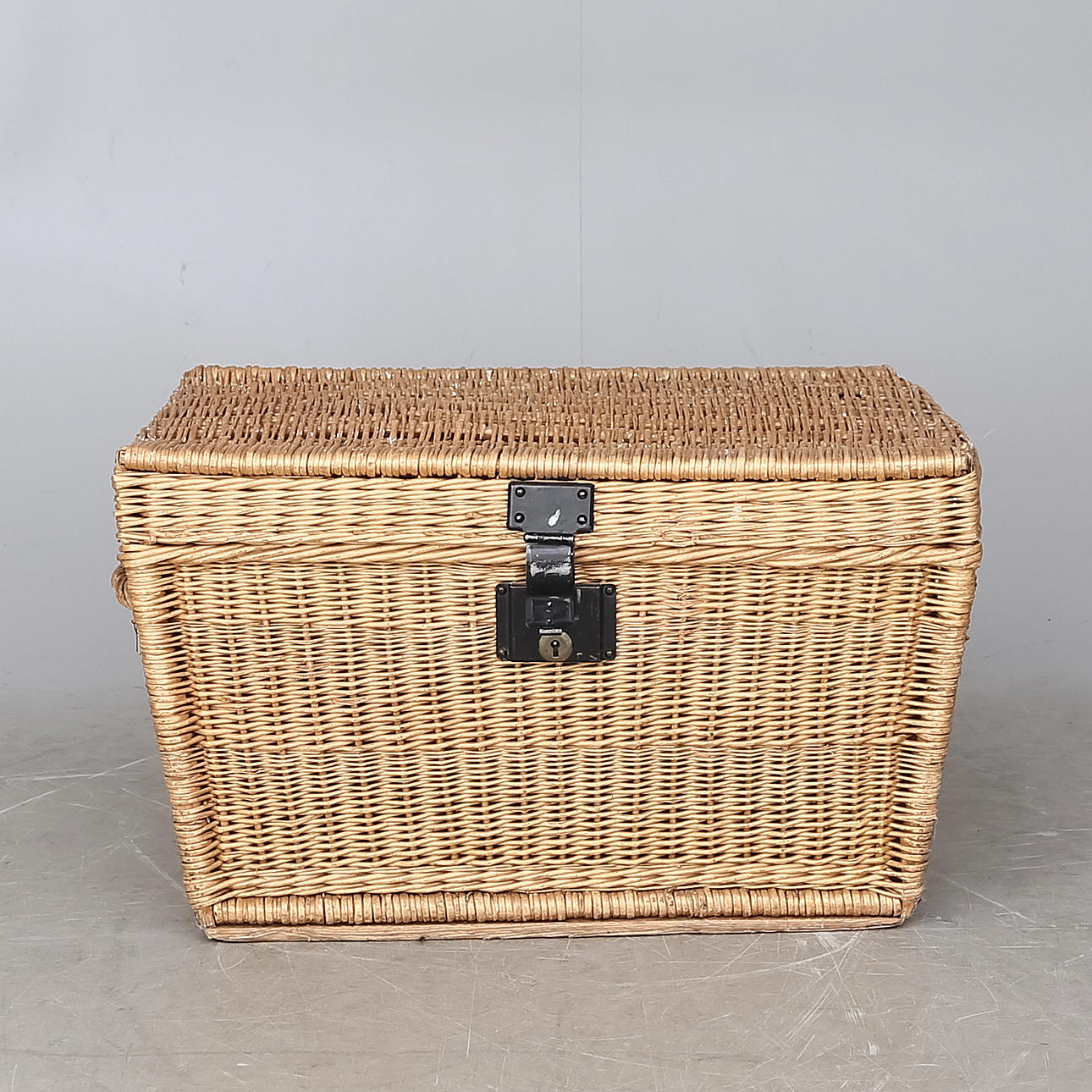 KISTA, flätad pil, 1900-tal.