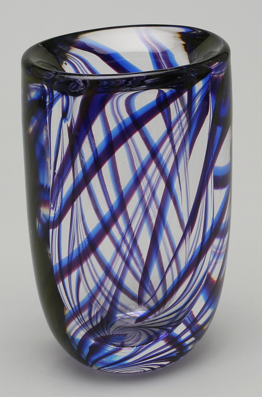 VAS, glas. Osignerad.