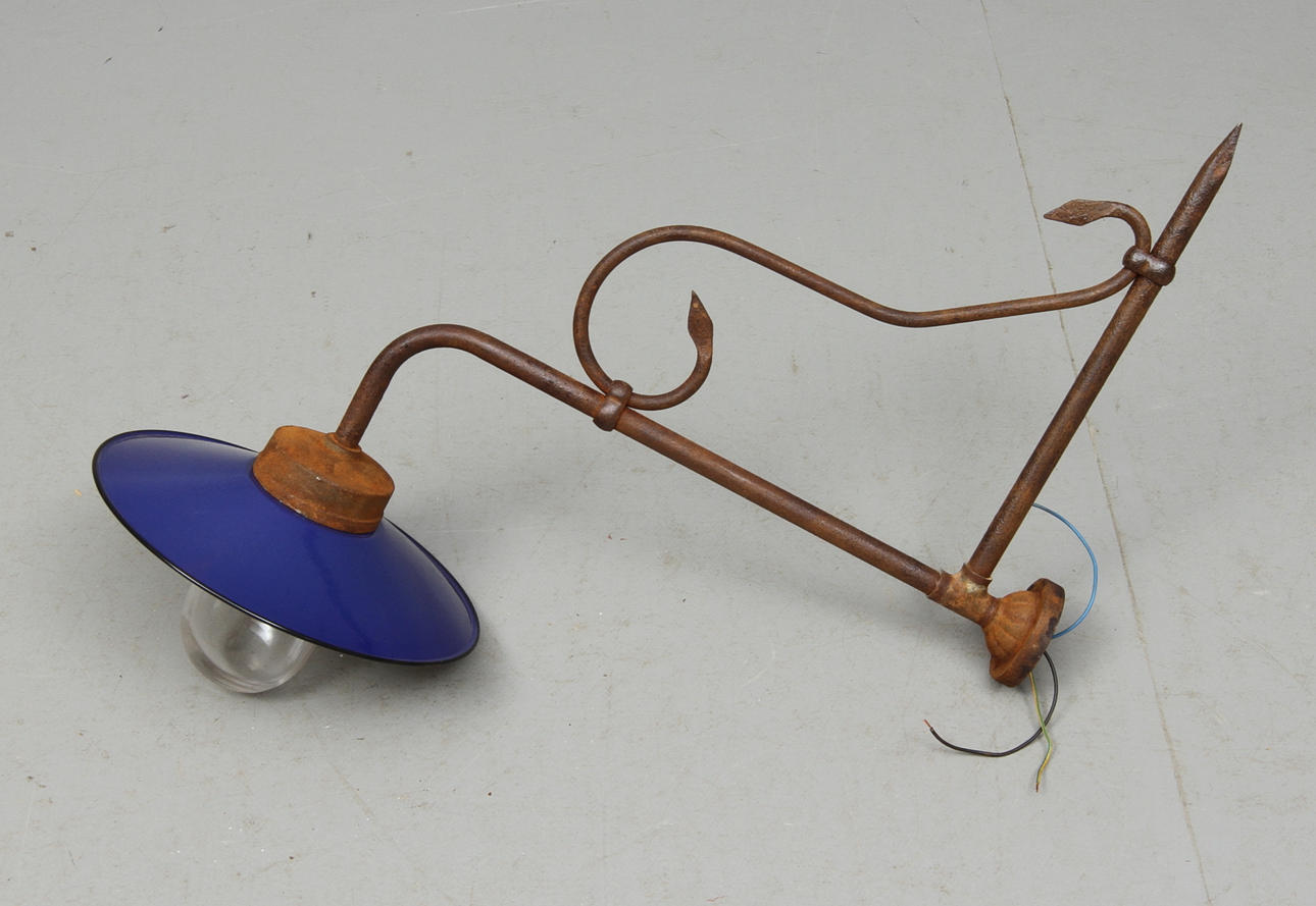 VÄGGARMATUR, för utomhusbruk, smide.