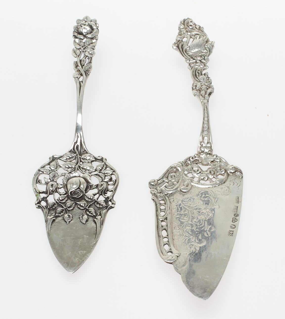 TÅRTSPADAR, 2 st, silver 1975 resp. 1961.