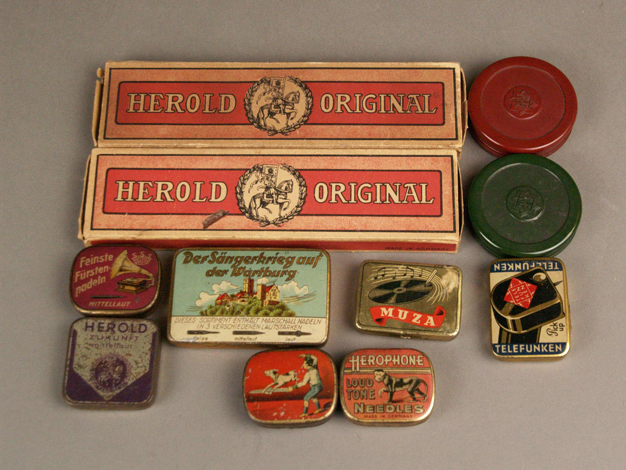 COLLECTION OF GRAMOPHONE NEEDLE BOXES.