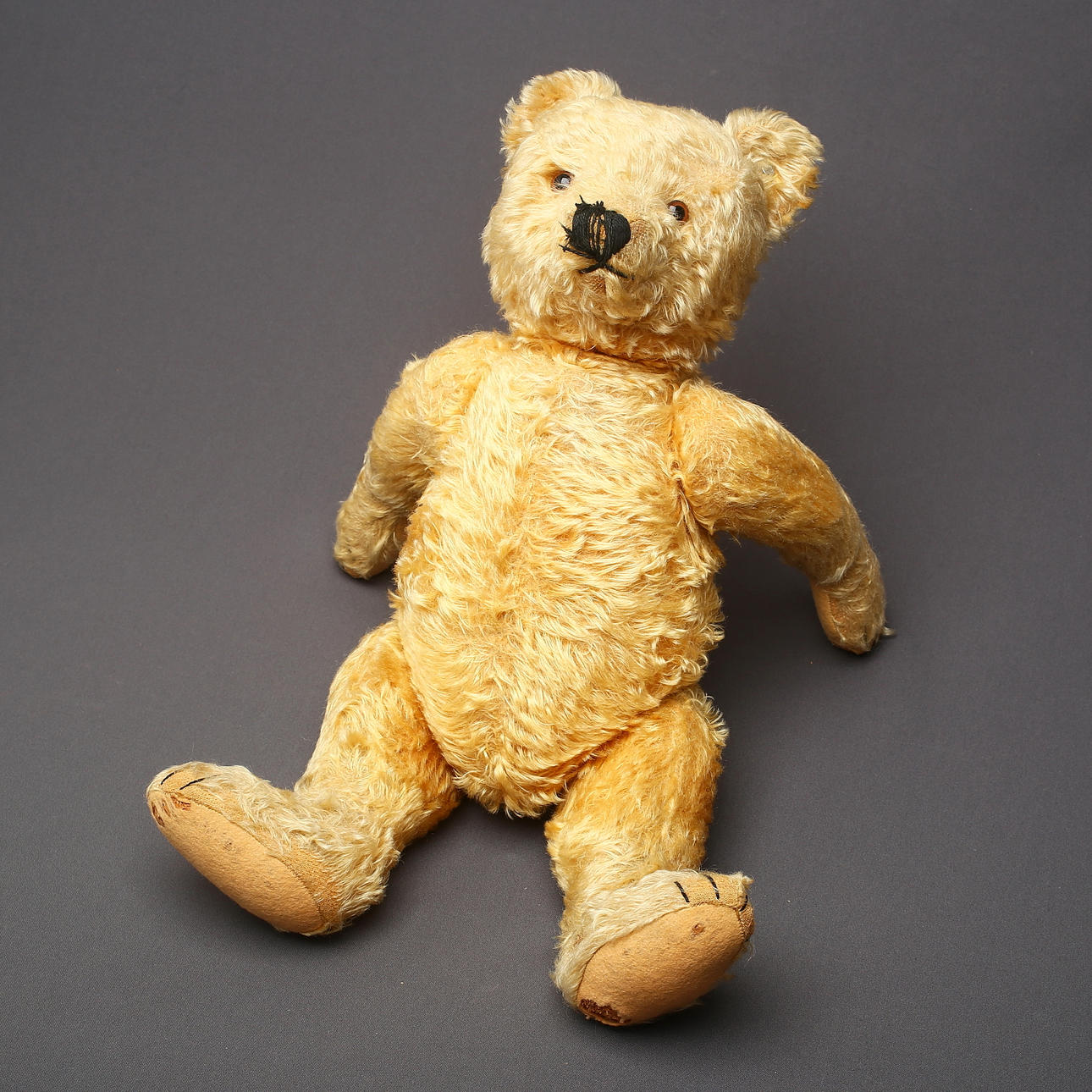 STEIFF, Nalle, ljudfunktion, knappmärkt, 1950-tal.