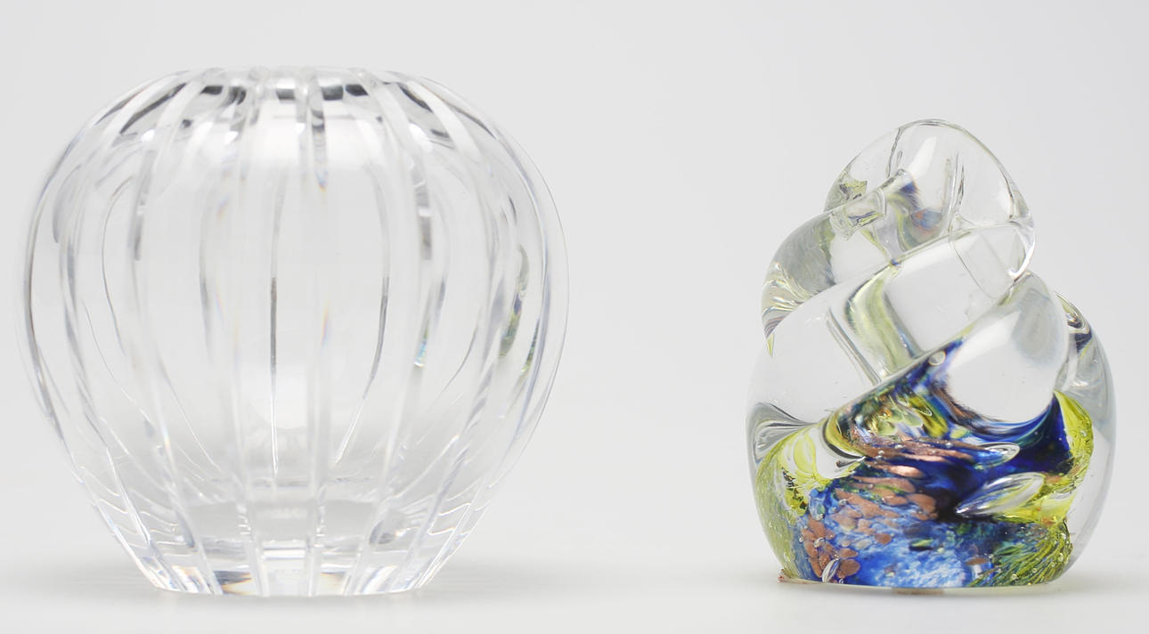 VAS OCH SKULPTUR, glas, troligen Edvin Öhrström, Orrefors samt Gullaskruf.