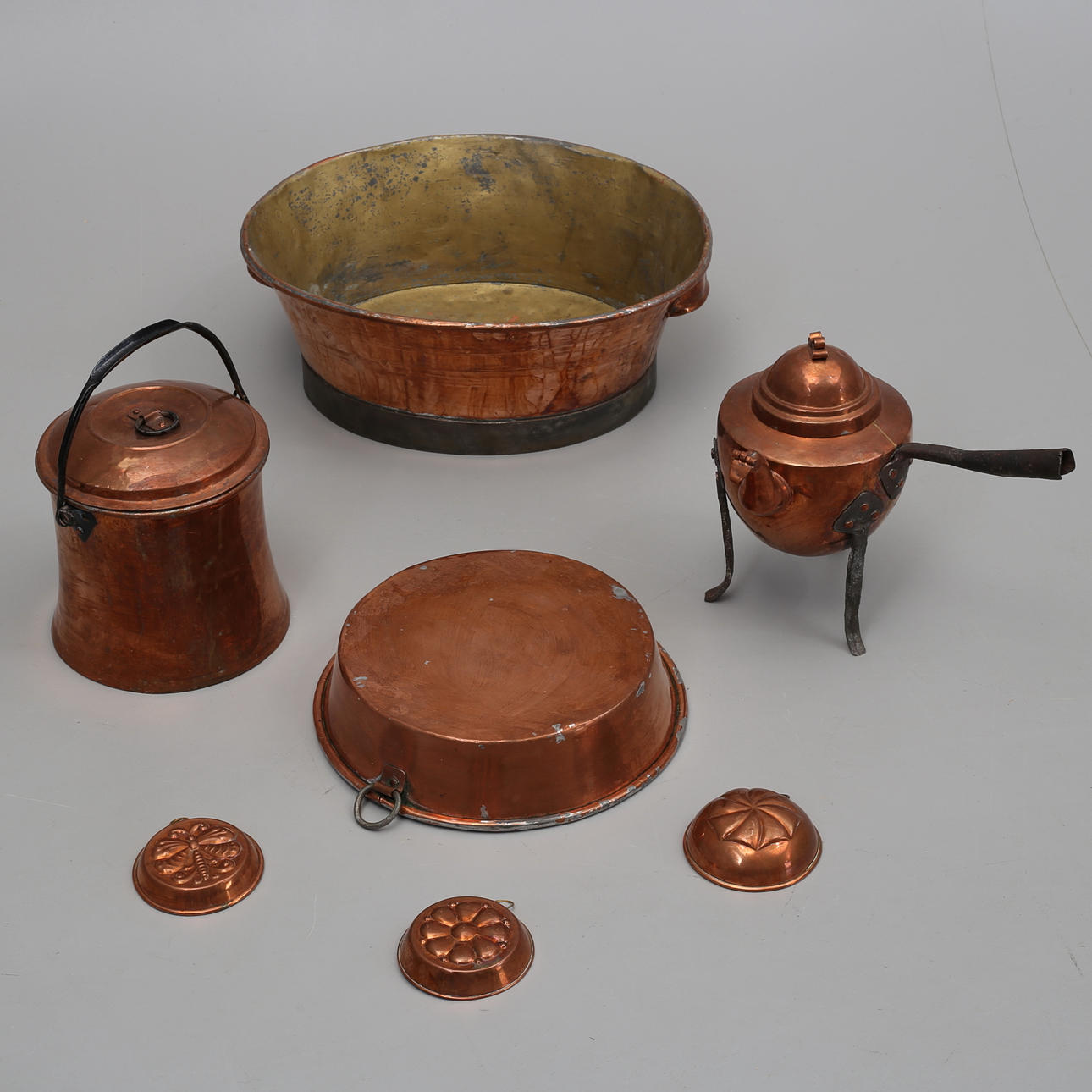 COPPER OBJECTS, 7 pcs, 19th and 20th century.