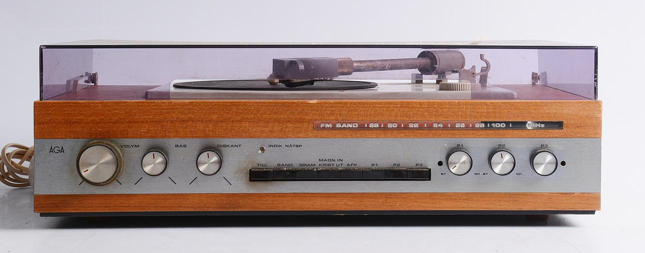 TOCADISCOS CON AMPLIFICADOR, Aga.