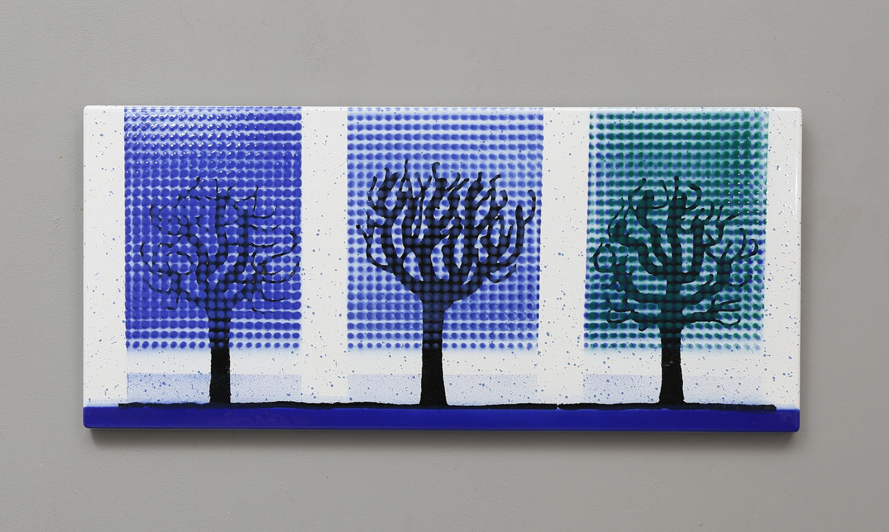 BENGT BERGLUND. Emaille, Monogramm signiert BB, Gustavsberg.