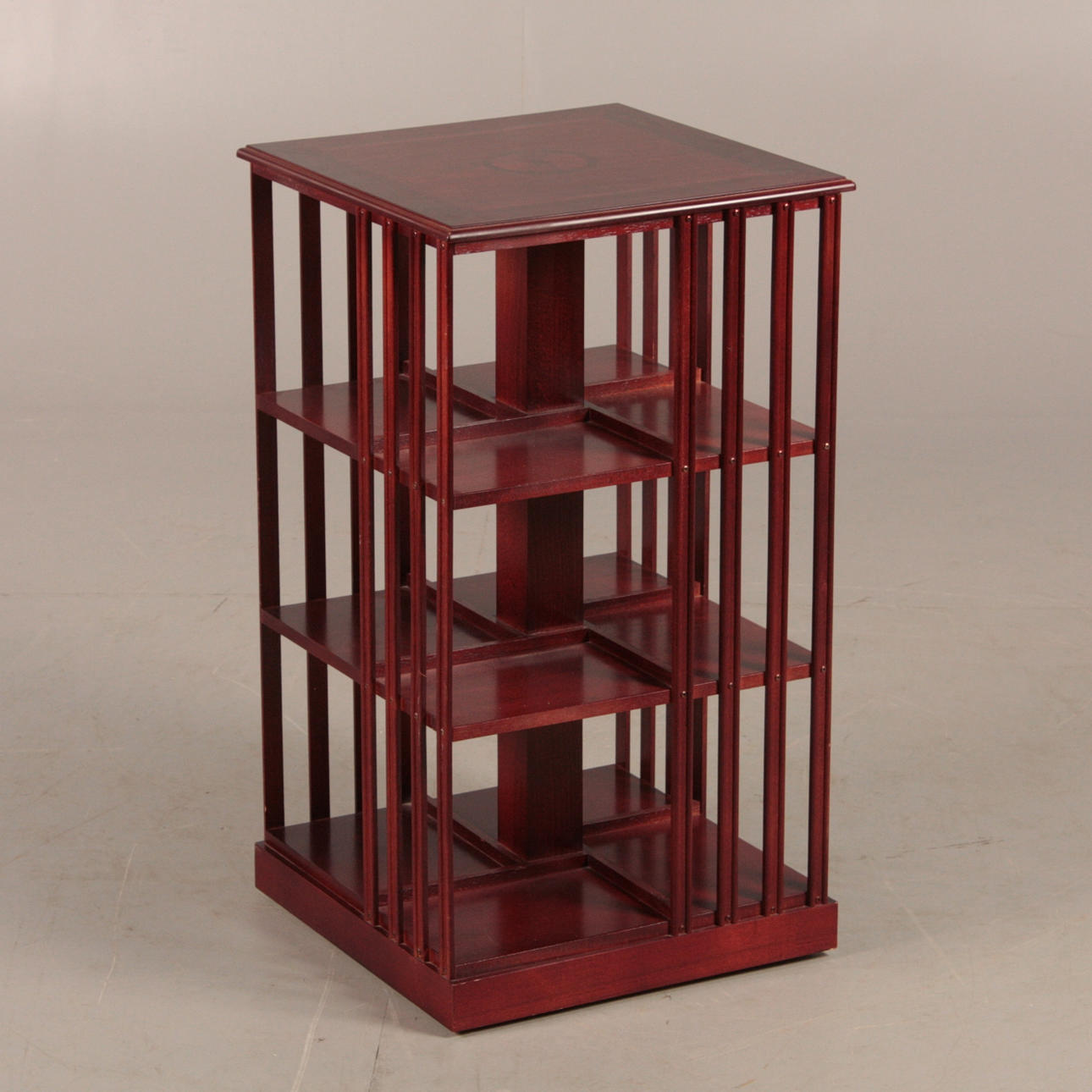 BOKSNURRA med intarsia.