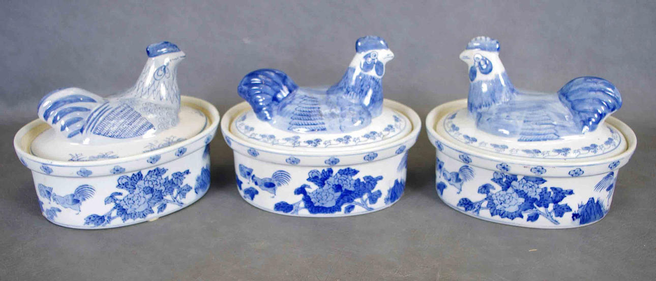 ÄGGHÖNOR, 3 stycken, porslin, 1900-tal.