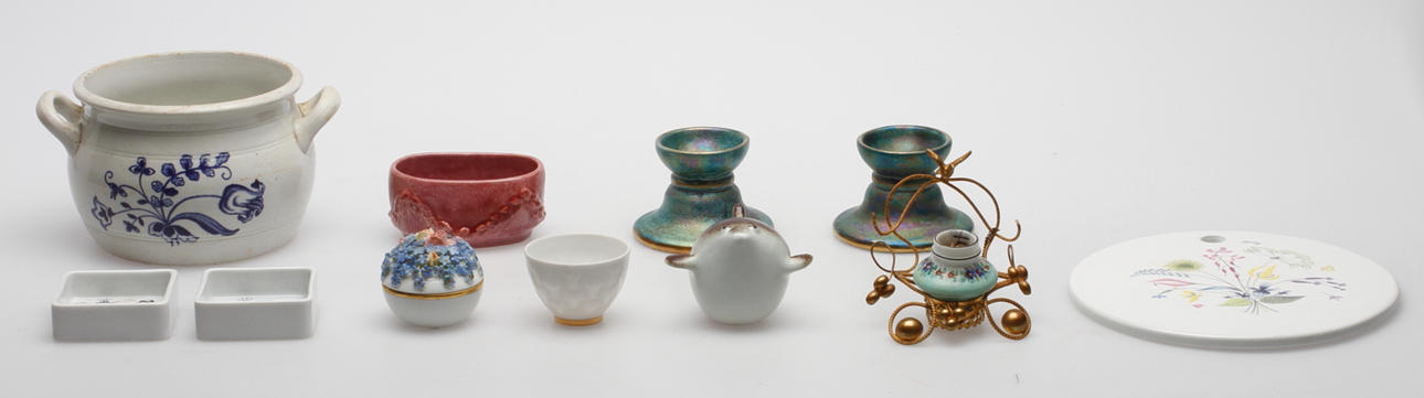 KERAMIKFÖREMÅL, 11 delar, 1800-1900-tal.