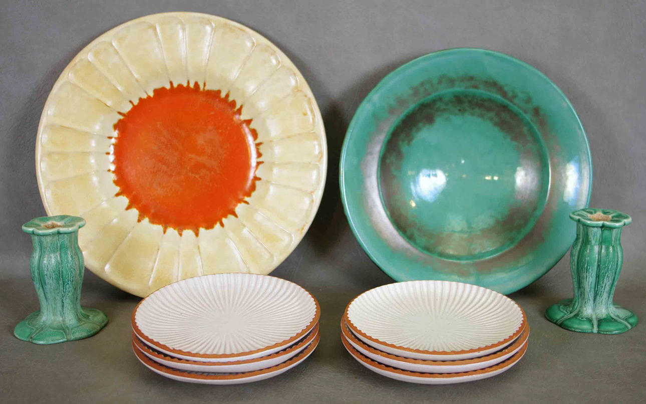 FAT, ASSIETTER SAMT LJUSSTAKAR, keramik, bl.a. Uppsala Ekeby.