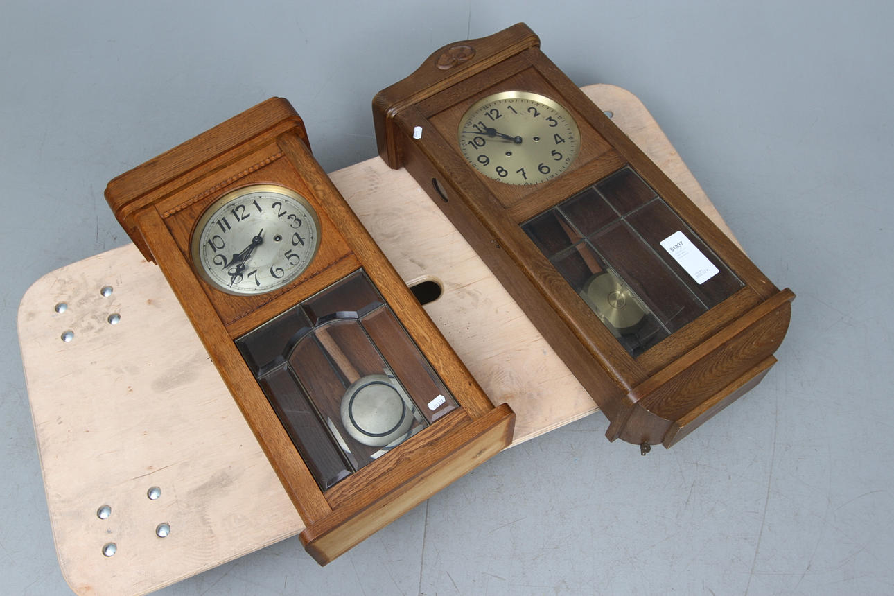 VÄGGUR, 2 st, 1900-talets första kvartal.