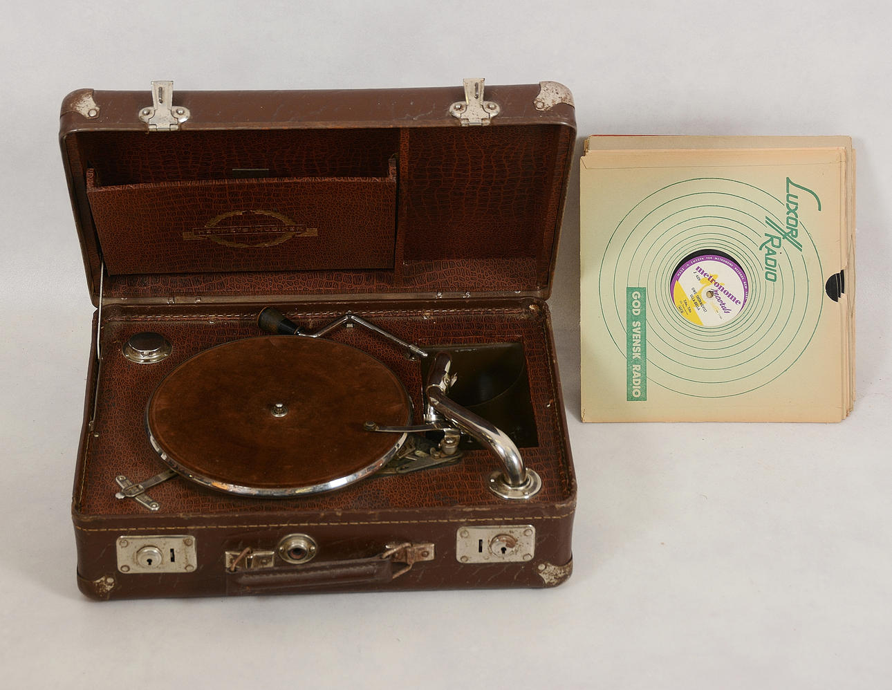 SKIVSPELARE SAMT STENKAKOR.