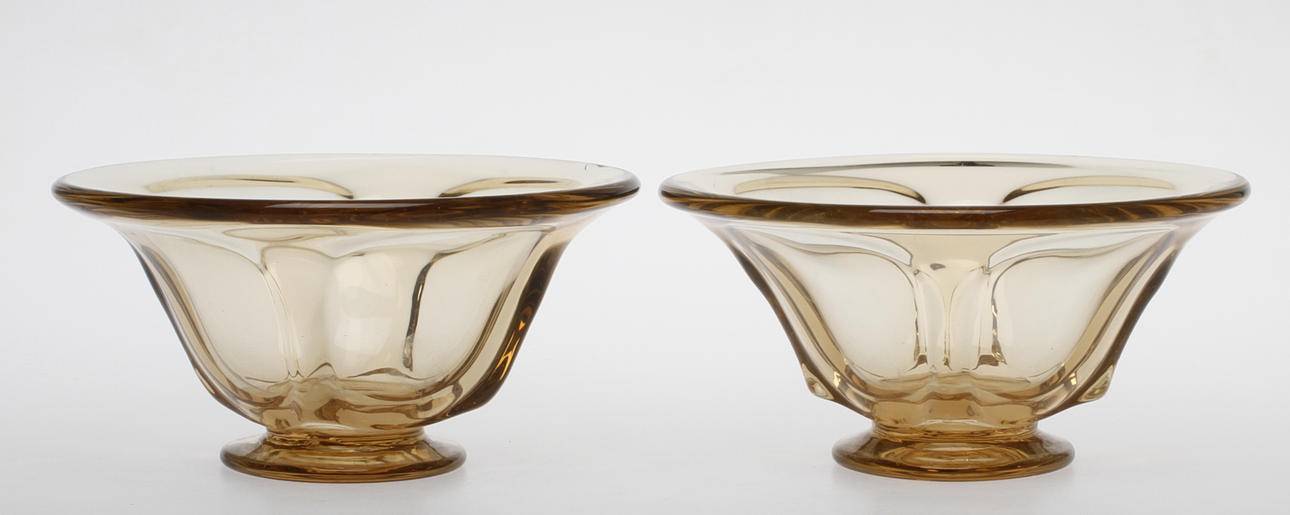 SKÅLAR 1 par, sodafärgat glas, osign, 1900-tal.