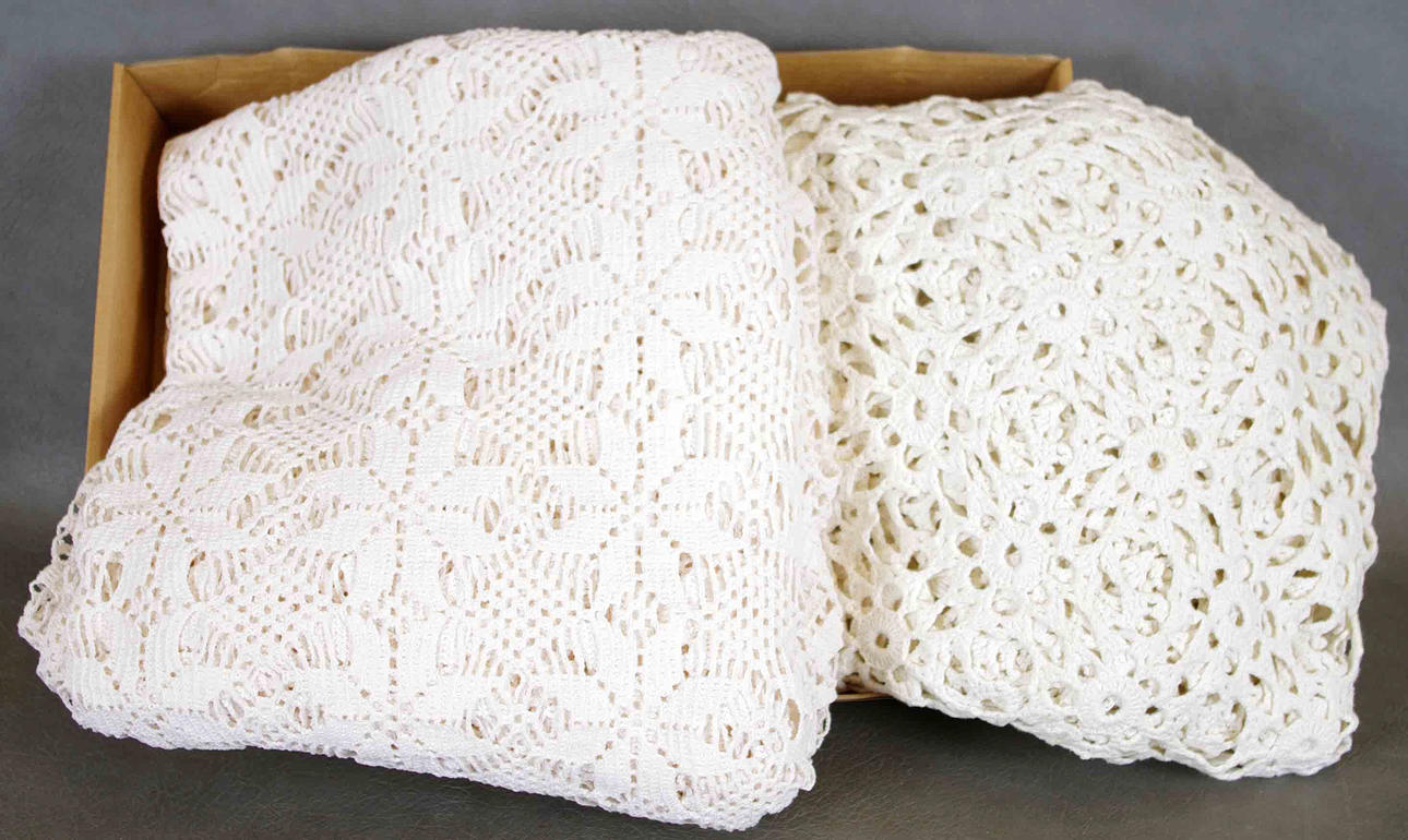 VIRKADE SÄNGÖVERKAST.