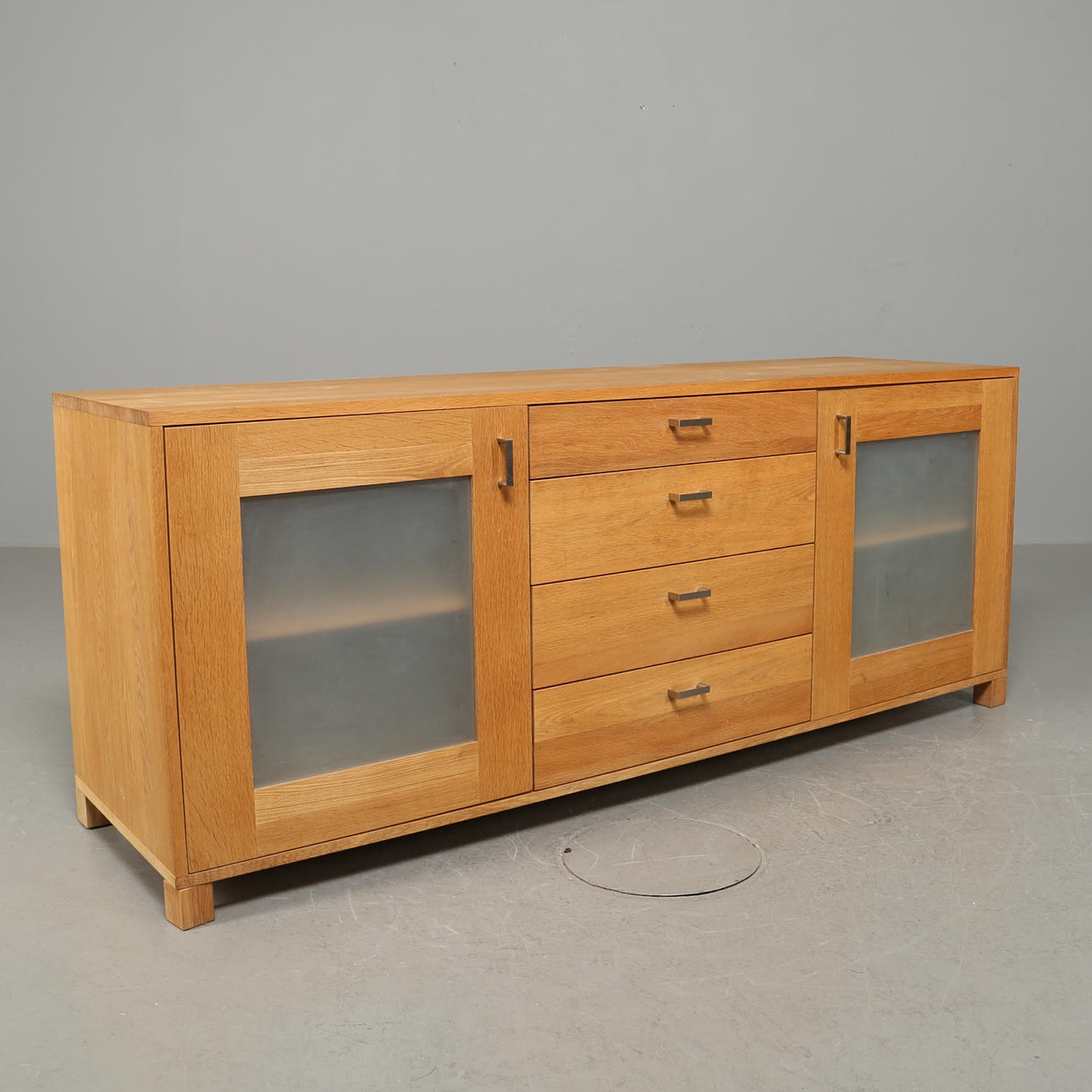 SIDEBOARD oak, Mio, 2000s.