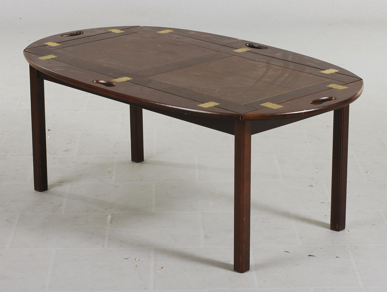 BRICKBORD, Engelsk stil, 1900-tal.