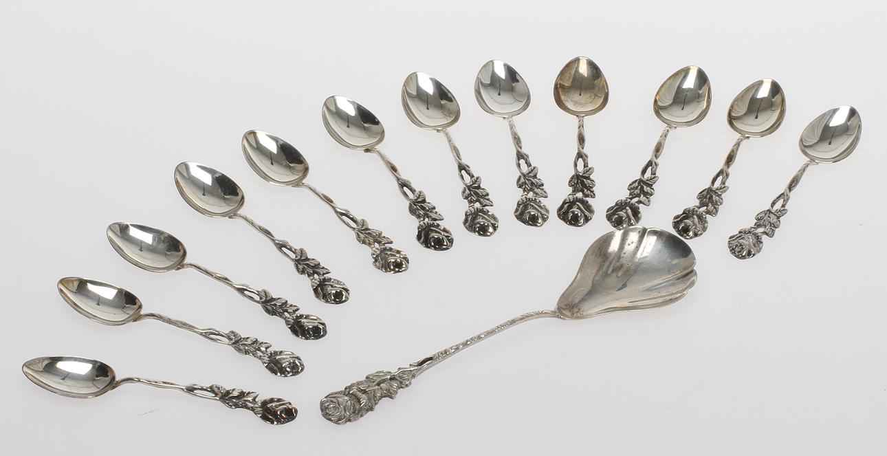 MOCCASKEDAR 12 st samt SKED, silver, GEWE samt import. Tot vikt ca 106 gram.