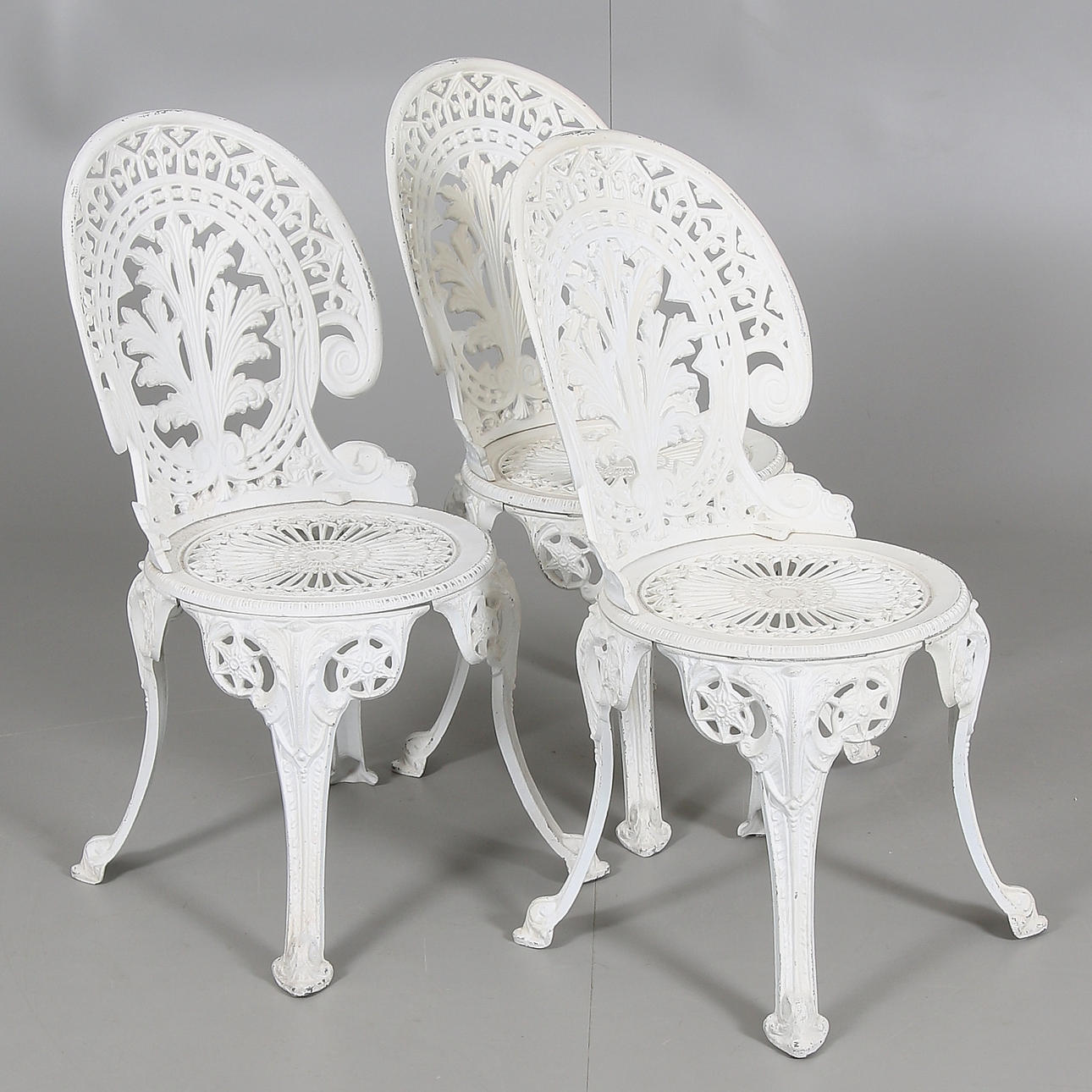 PUUTARHATUOLIT, 3 kpl. valurauta, 1900-luku.