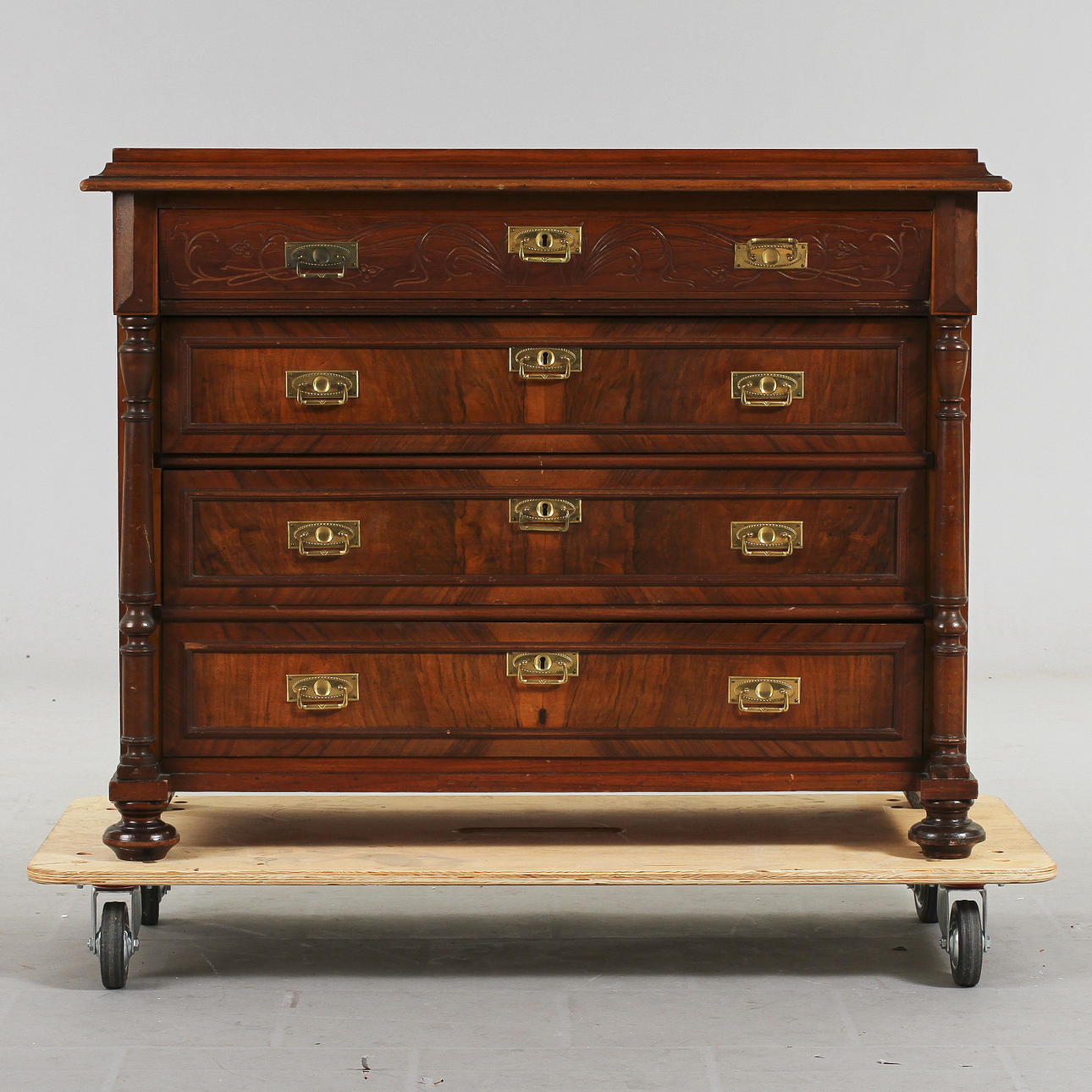 BYRÅ, nyrenässans.