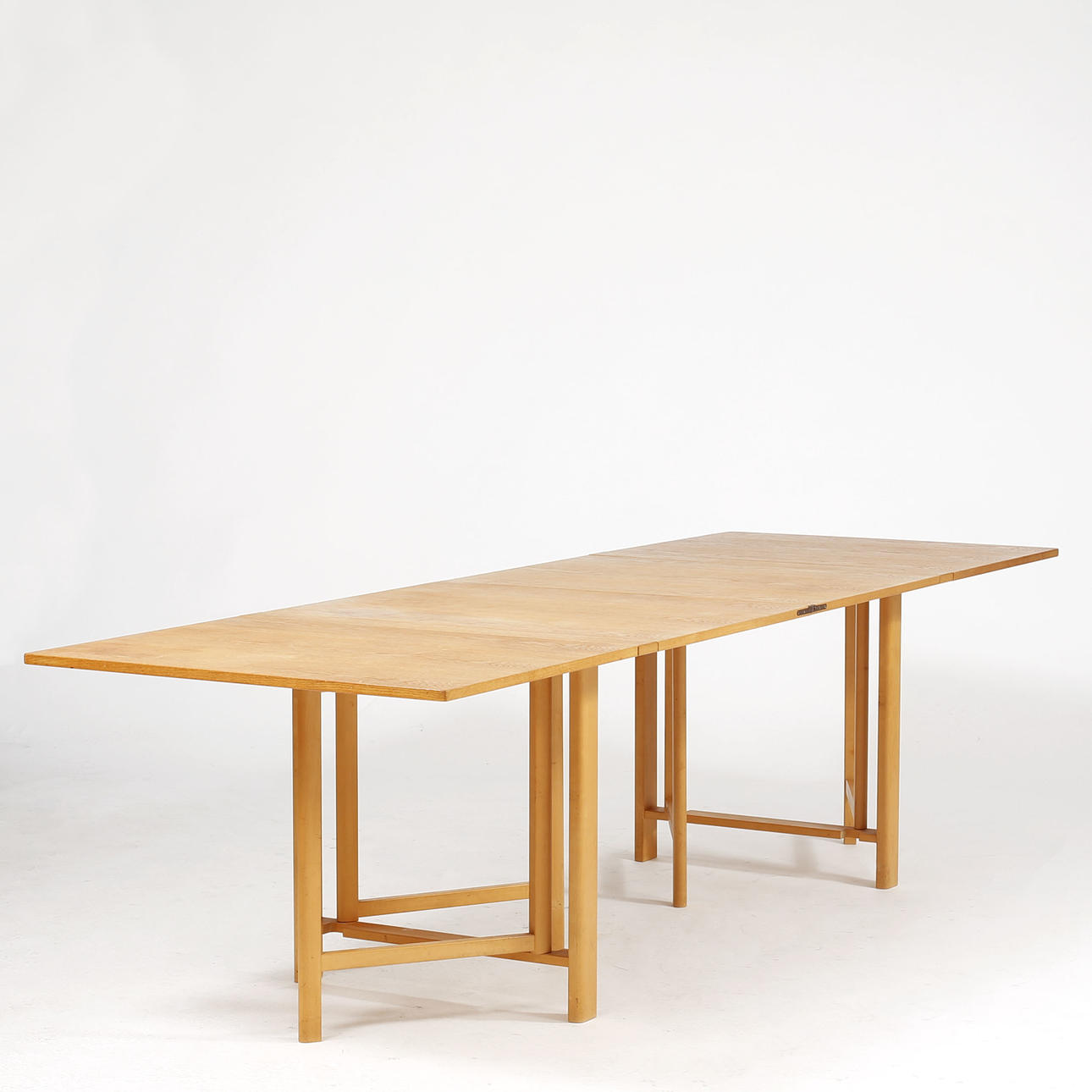 BRUNO MATHSSON. SKÆRMBORD, "Maria Flap".