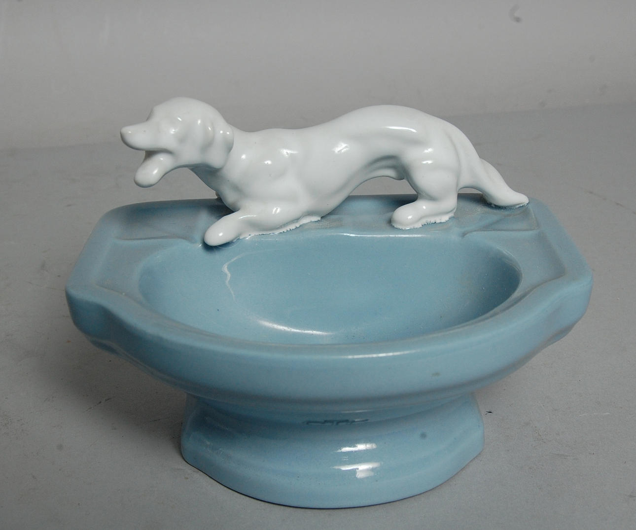 TVÅLKOPP, porslin, 1900-tal.