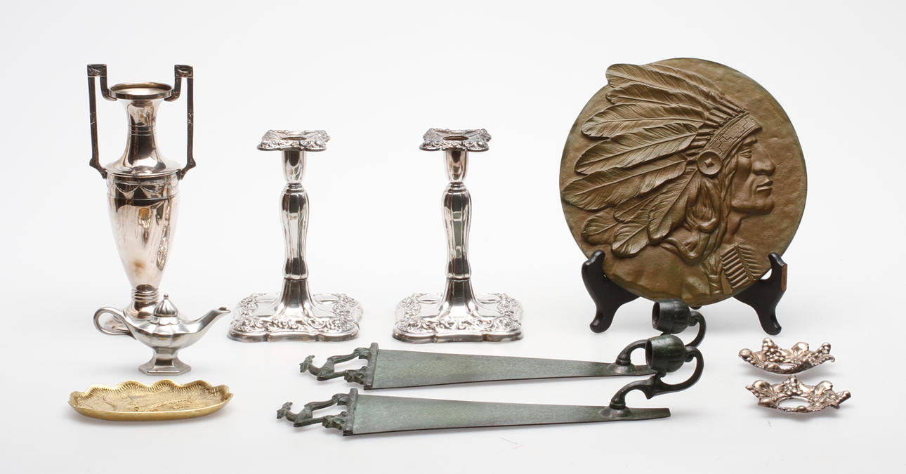 METALLFÖREMÅL, 10 delar, 1900-tal, bl.a. Just Andersen.