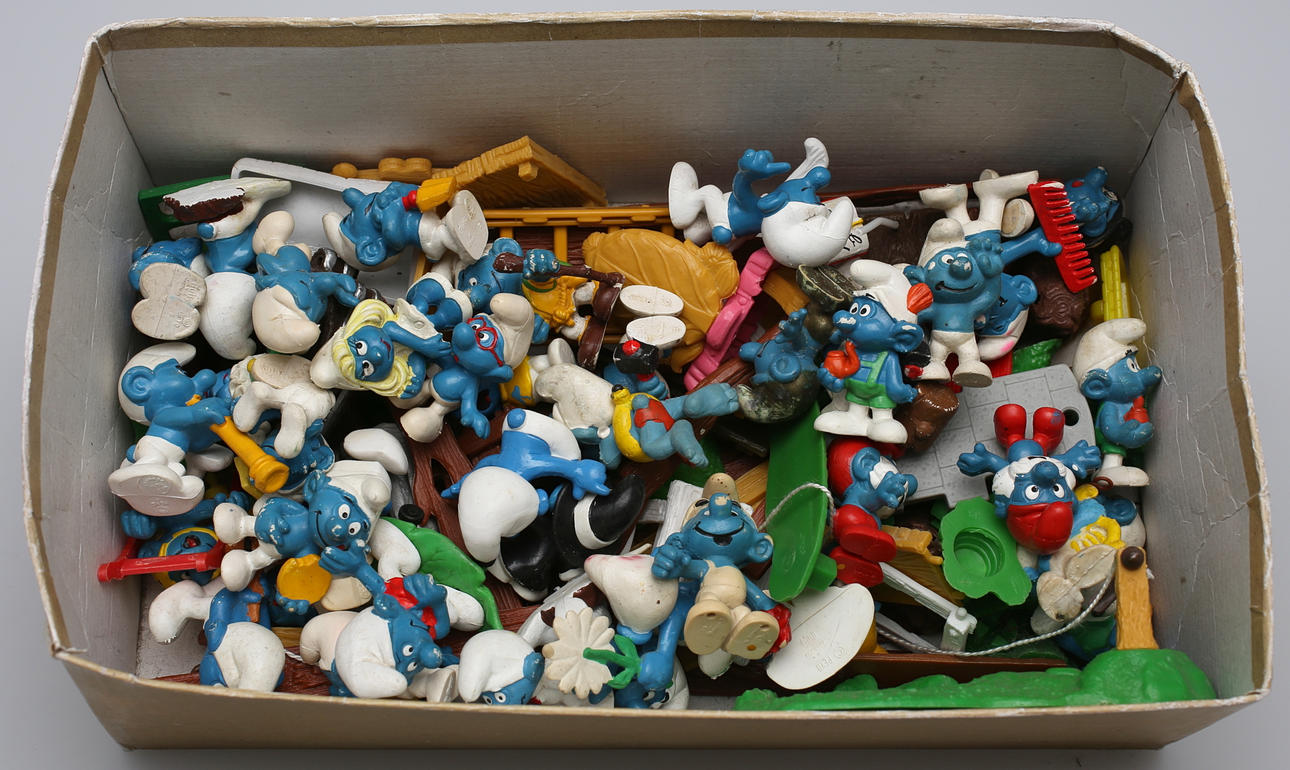 PARTI LEKSAKER, ca 40 st Smurfar, 1970/80-tal.