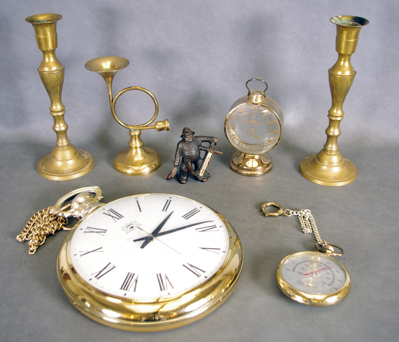 LJUSSTAKAR, KLOCKA, BAROMETER M.M., mässing.