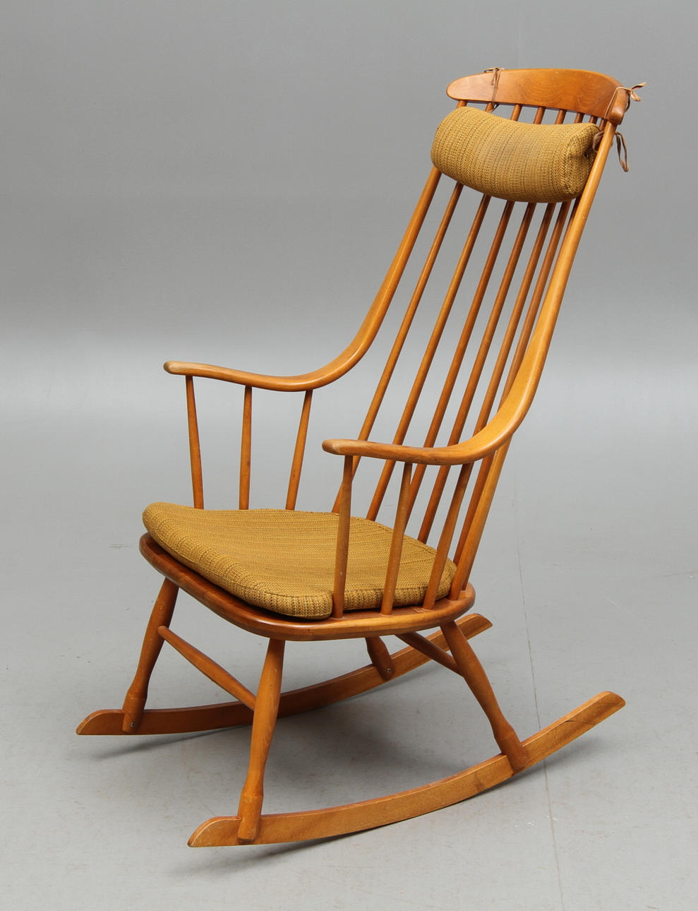 GUNGSTOL, "Bohem" lena Larsson Nässjö/Nesto, 1900-tal.