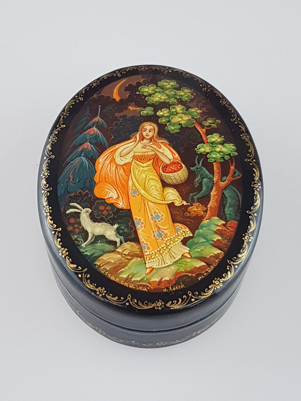 RUSSISCHE LACKDOSE/ PUDERDOSE - CHOLUI.