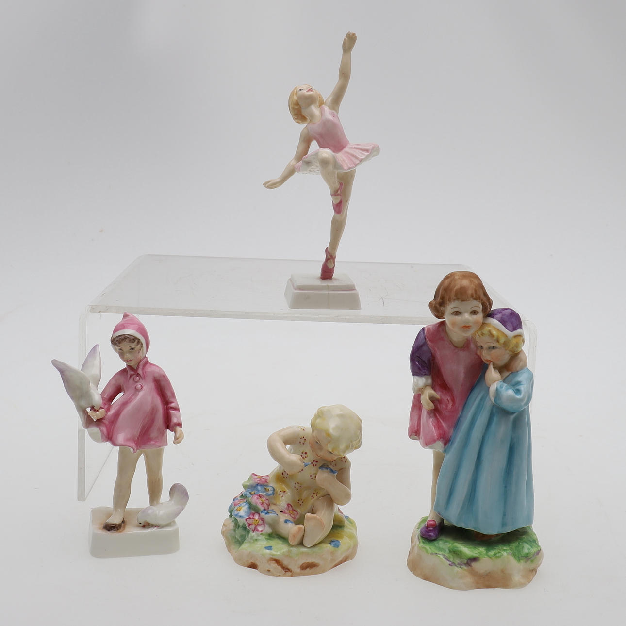 FIGURINER, 4 stycken, porslin, Royal Worcester.