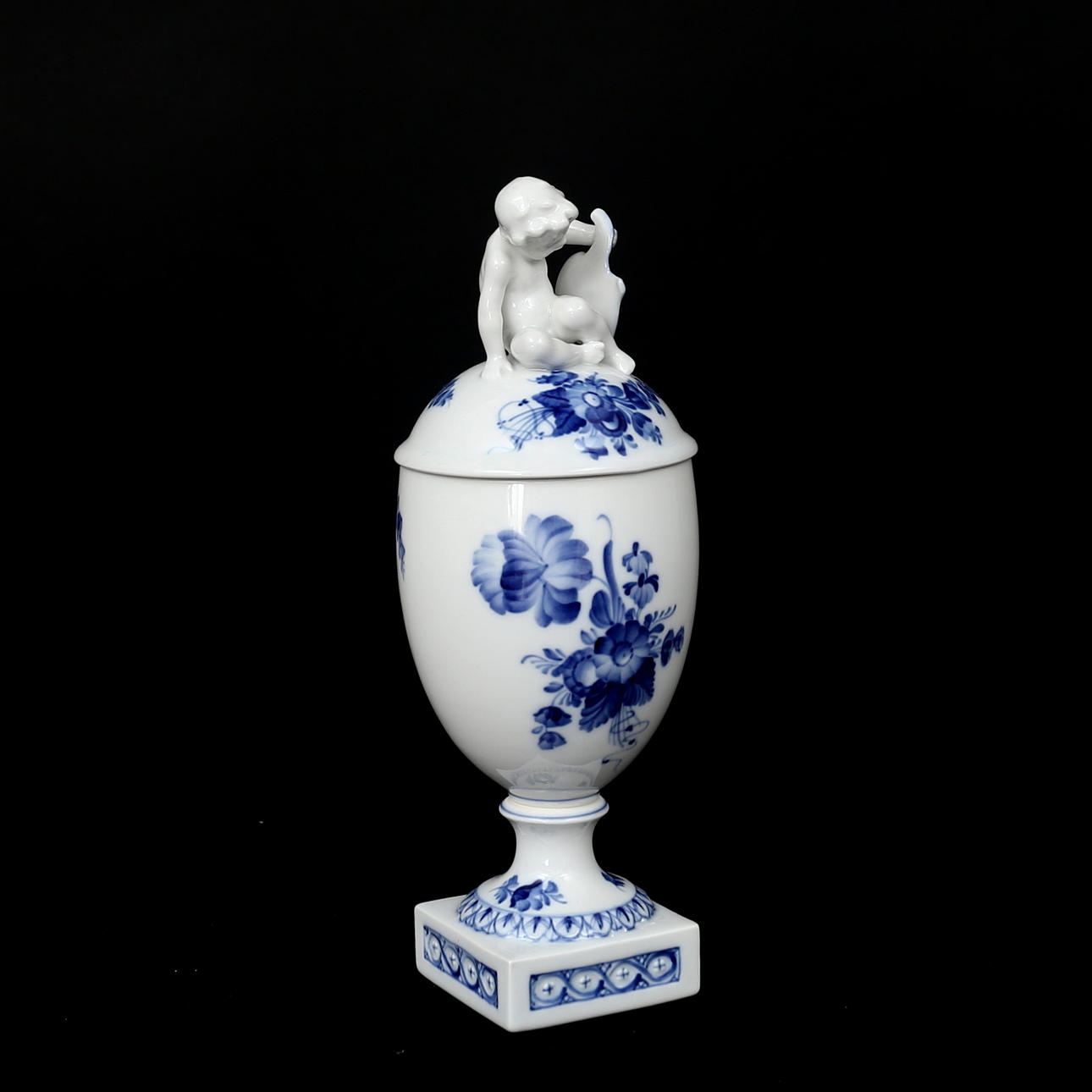 LOCKURNA, porslin, Royal Copenhagen.